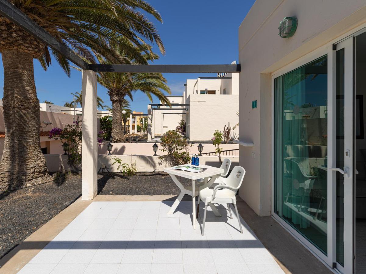 Homeforguest Apartamento Alisios 1 Con Piscina En Corralejo Luaran gambar